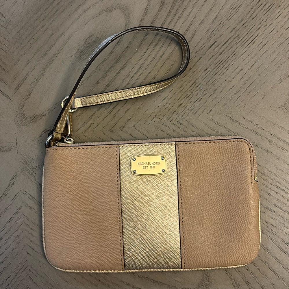 Michael Kors Wristlet